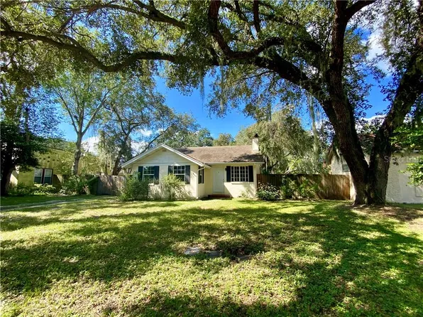 217 9th St SE, Winter Haven, FL 33880