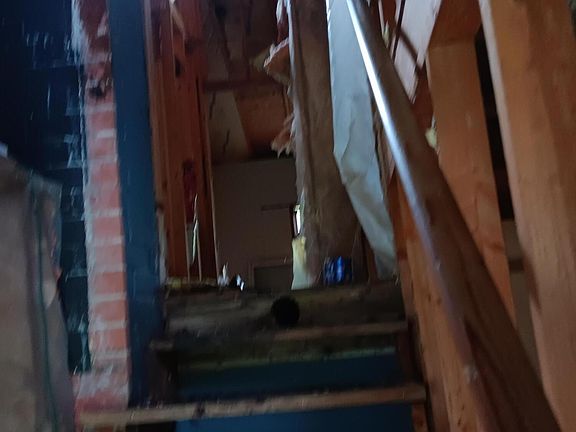 5th image of 2077 Elliott St