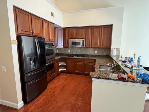 8927 Periwinkle Blue Ct, Lorton, VA 22079