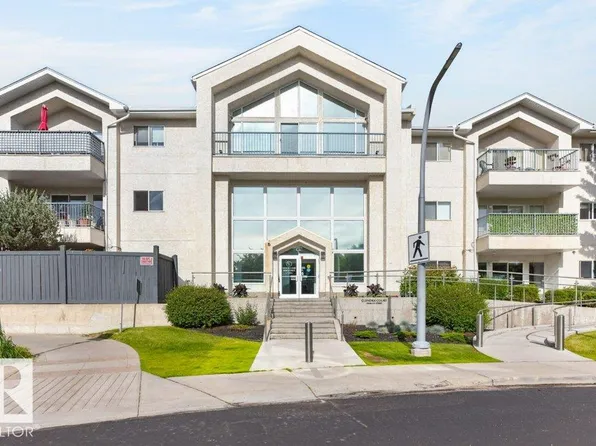 10508 119th St NW #117, Edmonton, AB T5H 4M1