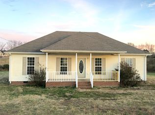 24 Saddleford Dr, Fayetteville, TN 37334