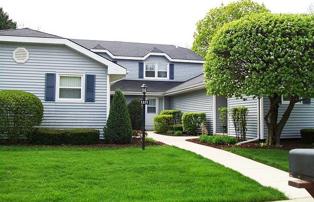 1st image of 5329 Woodland Dr #1-C