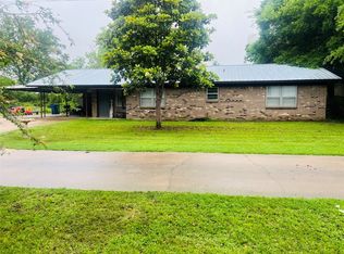 202 S Post Oak St #A, Winnsboro, TX 75494