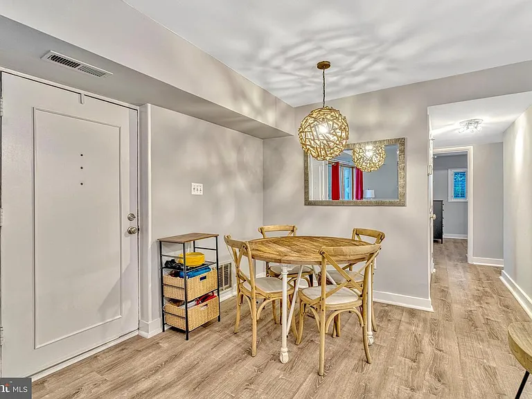 7847 Enola St #7847 — Photo 7