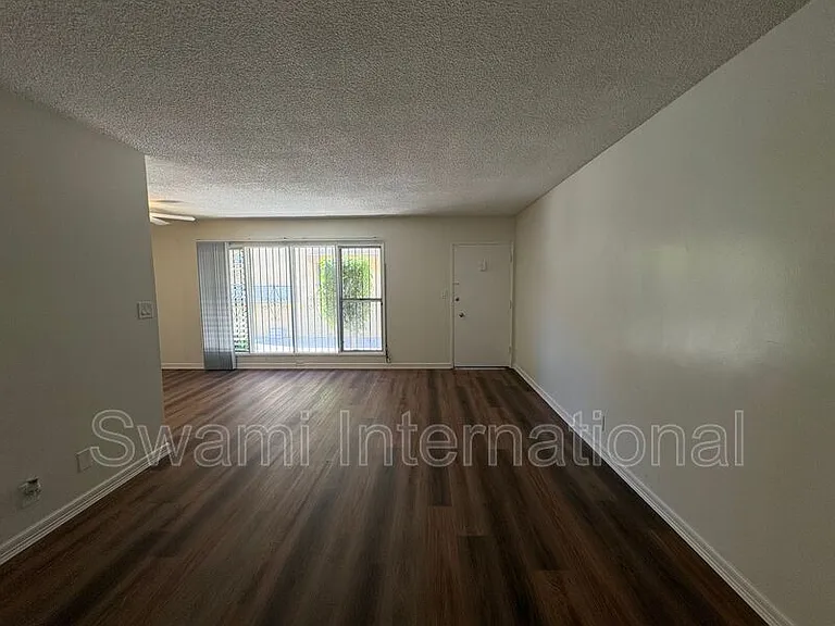 2936 W El Segundo Blvd #2 — Photo 13
