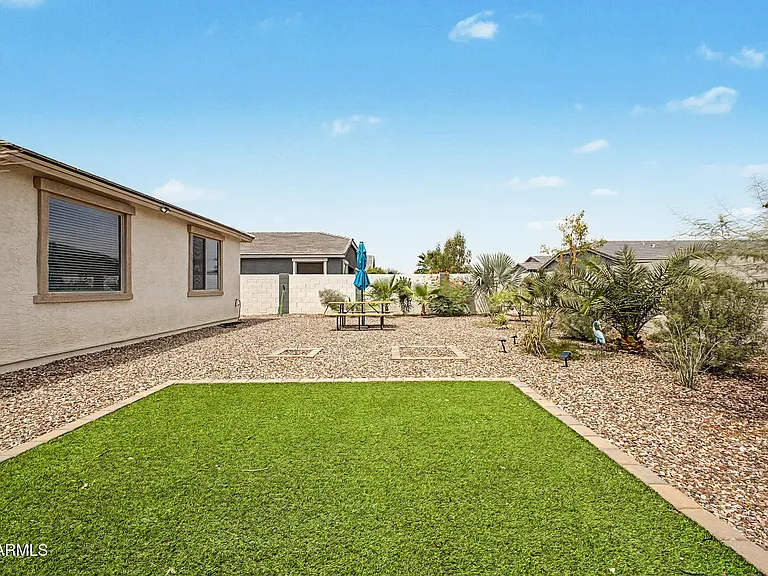 35948 W Santa Monica Ave — Photo 32