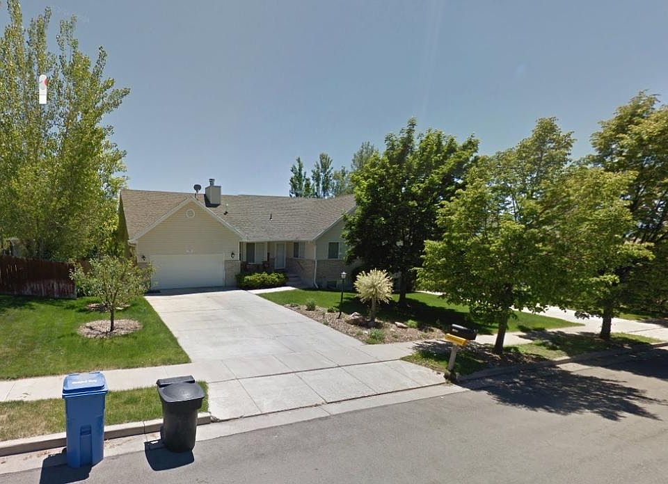 Front View of Home