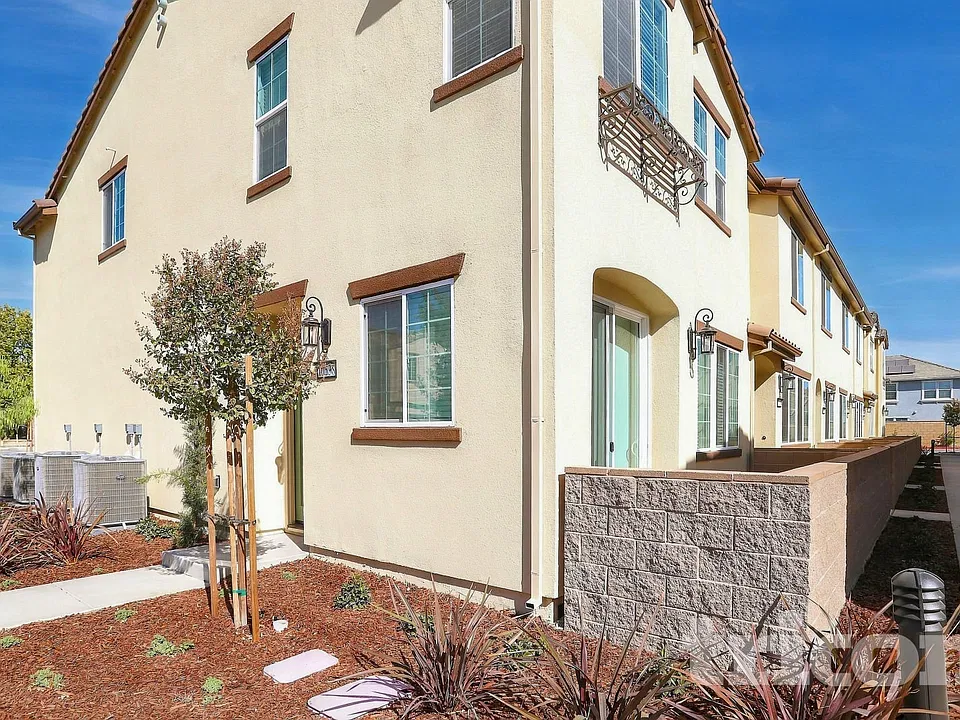 10538 Barrena Loop