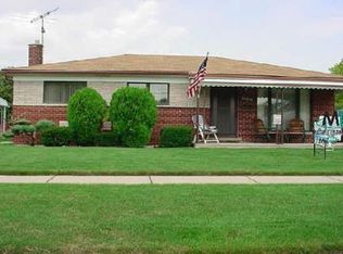 14815 Chippewa Dr, Warren, MI 48093