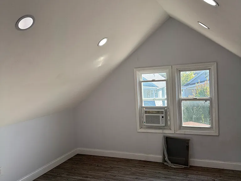 2122 Waterbury Rd #3 — Photo 8