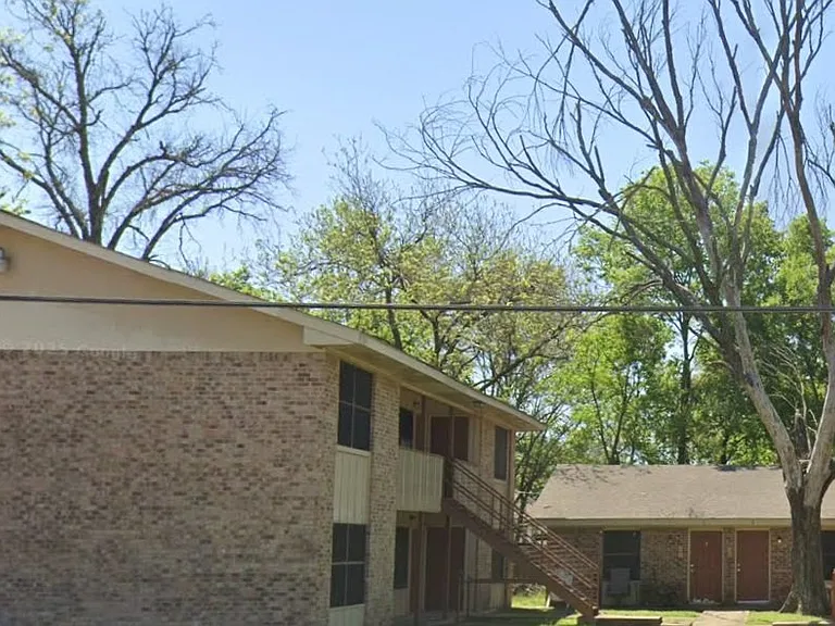 812 E Palestine St #812 — Photo 3