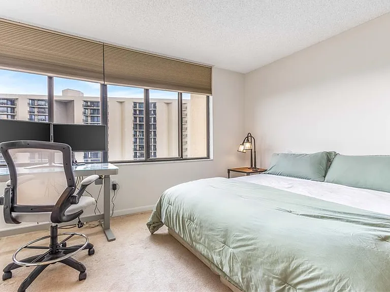 700 Island Way #501 — Photo 21