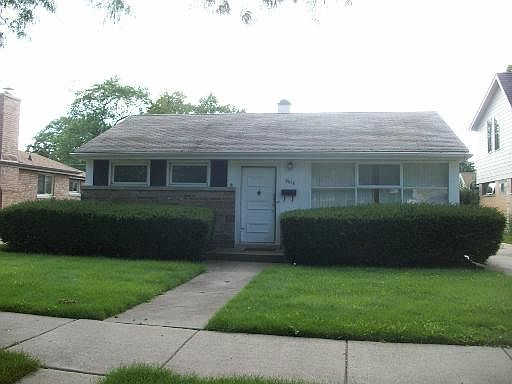 1st image of 9028 N Mansfield Ave