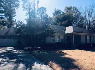 4715 Sequoia Rd, Memphis, TN 38117