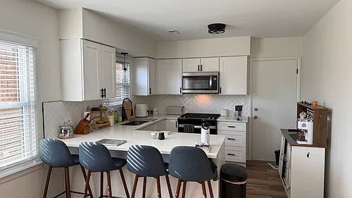 2602 Euclid Ave #1S Photo 1