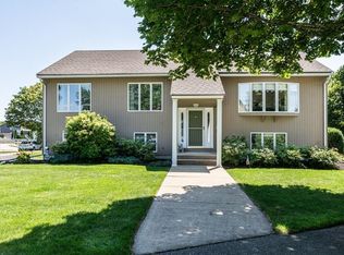 2 Laurie Ln, Stoneham, MA 02180