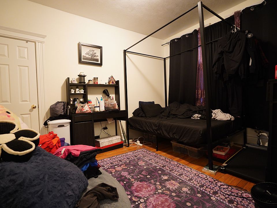 1st image of 6 Camelot Ct #99