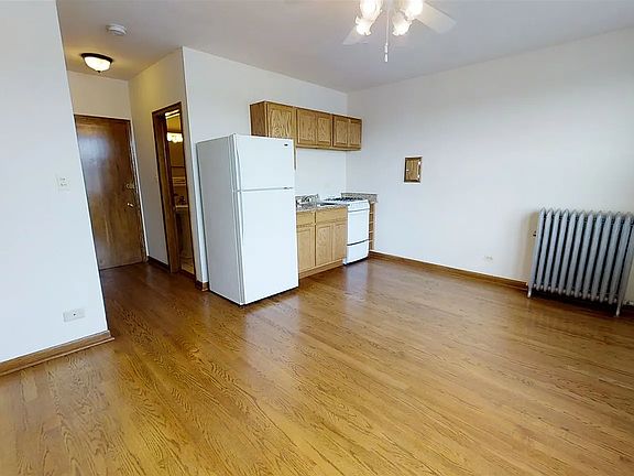 5th image of 4804 N Kedzie Ave APT 209
