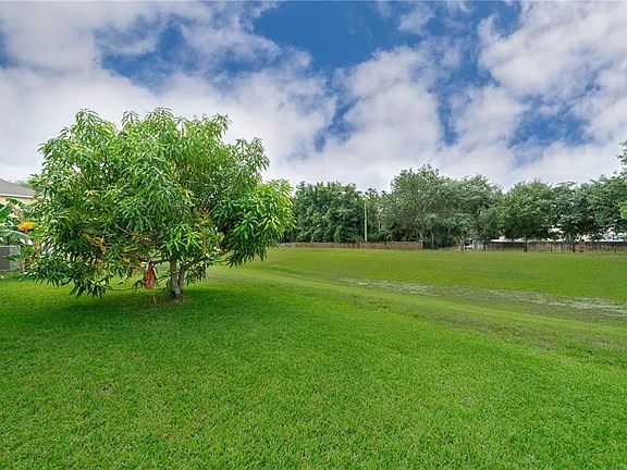 5th image of 8740 Isla Bella Dr