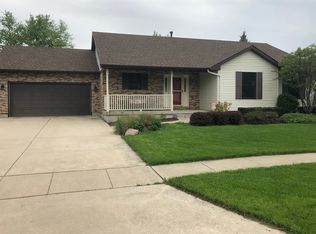 174 Brian St, Sycamore, IL 60178