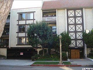 1st image of 515 N Jackson St APT 216