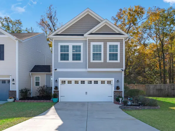 132 Dream St, Summerville, SC 29483