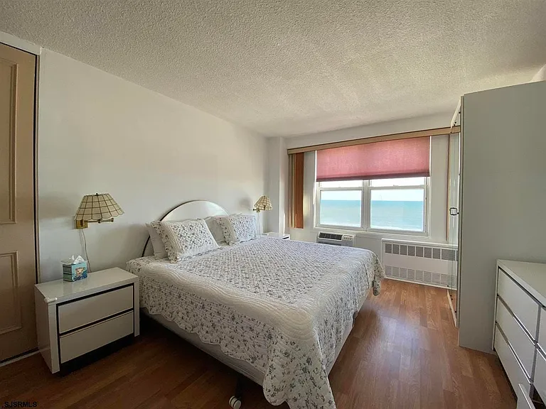 9400 Atlantic Ave #913 — Photo 14