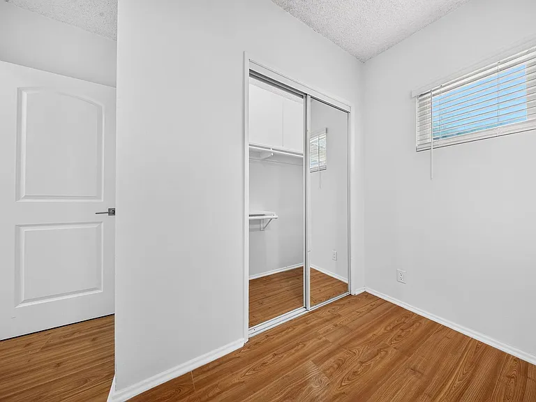 6944-6954 Coldwater Canyon Ave — Photo 41