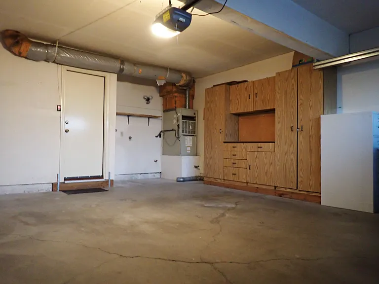 18209 Osborne Ct — Photo 27