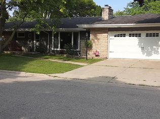 606 S 12th Ave, Sturgeon Bay, WI 54235