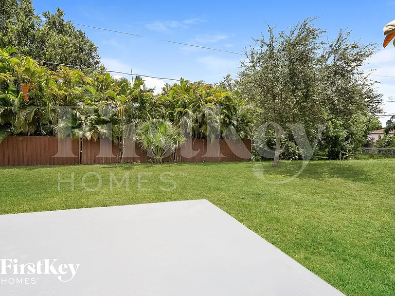 8418 Wren Rd — Photo 15