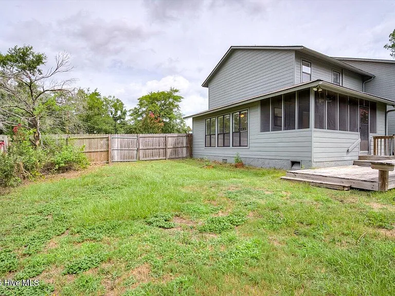 3101 Bobcat Ct — Photo 22
