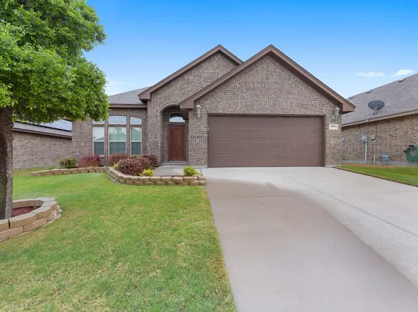 6004 Paddlefish Dr, Fort Worth, TX 76179