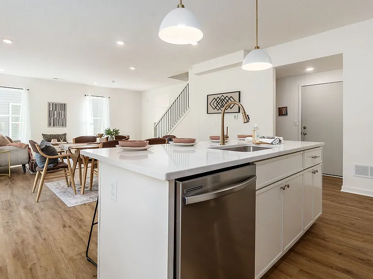 428 Postle Blvd — Photo 8
