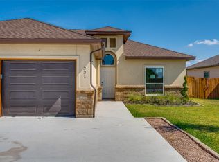 331 Navarro Way #26B, Seguin, TX 78155