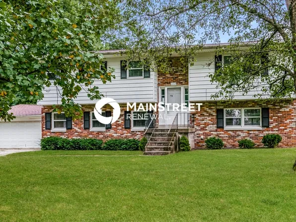 2806 Winchester Dr, Sellersburg, IN 47172