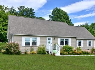 310 Forest Park Dr, Hendersonville, NC 28792
