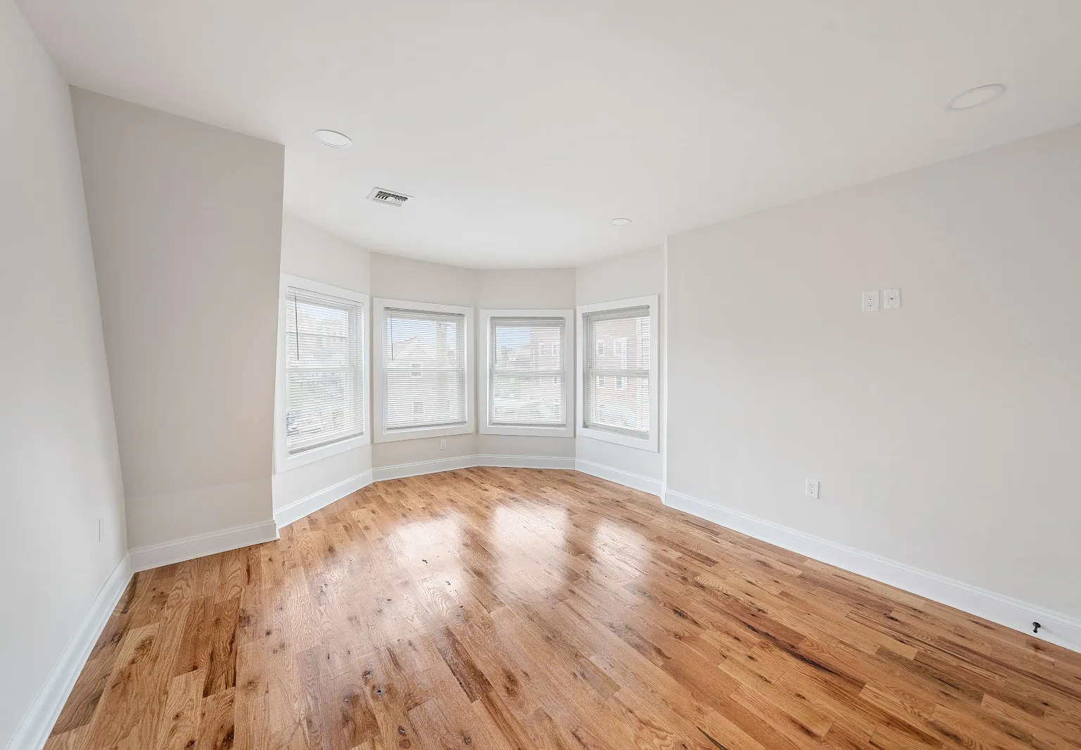 18 Taylor Street - 3FL — Photo 4