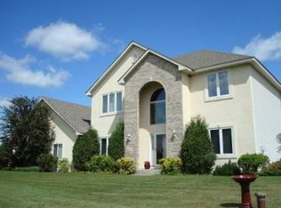 6610 71st Ln N, Loretto, MN 55357