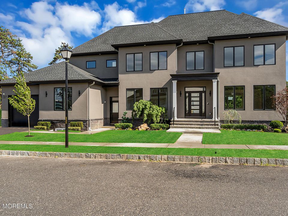 1st image of 137 Sims Avenue