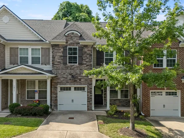 1013 Livingstone Ln, Mount Juliet, TN 37122