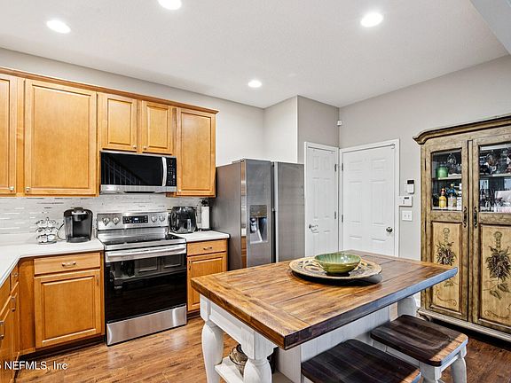 5th image of 13301 STONE POND Drive