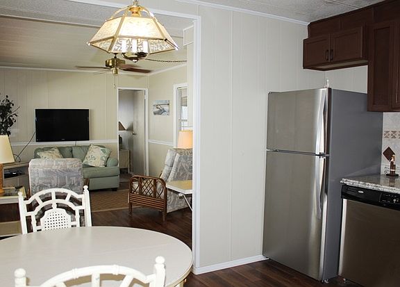 3rd image of 24 Domingo Ct #338