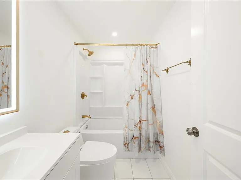 6 Bates St #A — Photo 35