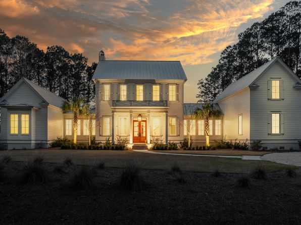 821 Bulls Bay Blvd, Mount Pleasant, SC 29429