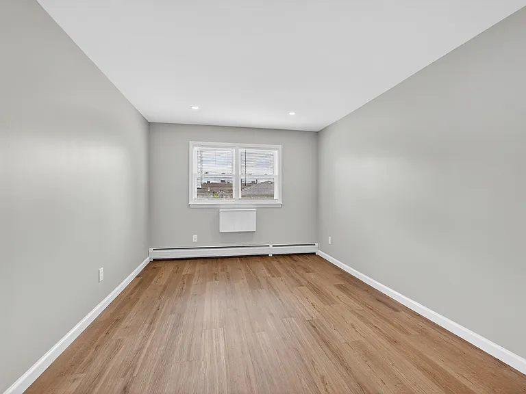 52 Naples Ave #5LL — Photo 18