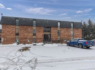 4187 Columbia Rd APT 325, North Olmsted, OH 44070