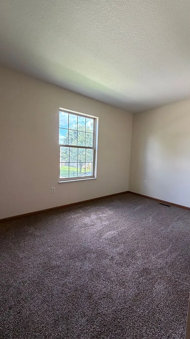 New on The Market....drive by today to take a look!! — Photo 2