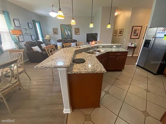 4th image of 2777 San Filippo Dr SE
