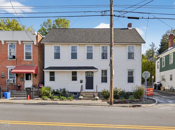 669 Pawling Avenue, Troy, NY 12180